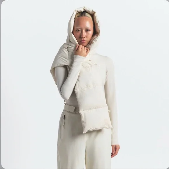 THE NORTH FACE X SKIMS Nuptse Scarf In Bone (slight flaw) - Picture 3 of 13